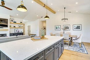 Patio + Outdoor Dining: Modern Home in Paradise