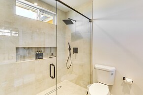 Patio + Outdoor Dining: Modern Home in Paradise