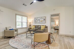 < 1 Mi to Main St & Amphitheater: Woodstock Home!