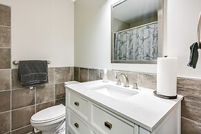 3 Mi to Dtwn Saginaw: Spacious & Updated Home!