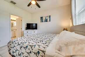 Pool Access: Family-friendly Poinciana Condo!