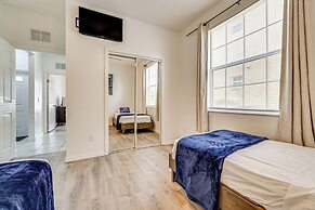 Pool Access: Family-friendly Poinciana Condo!