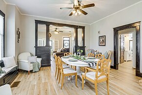 Fire Pit: Pet-friendly Mt Vernon Gem!