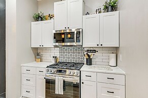 Fire Pit: Pet-friendly Mt Vernon Gem!