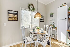 Fire Pit: Pet-friendly Mt Vernon Gem!
