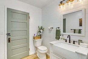 Fire Pit: Pet-friendly Mt Vernon Gem!