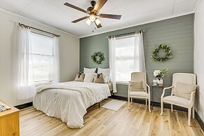 Fire Pit: Pet-friendly Mt Vernon Gem!