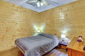 3 Mi to Marina: Cabin w/ Hot Tub in Byrdstown!