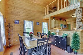 3 Mi to Marina: Cabin w/ Hot Tub in Byrdstown!