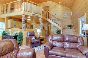 3 Mi to Marina: Cabin w/ Hot Tub in Byrdstown!