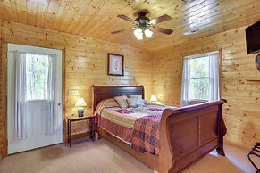 3 Mi to Marina: Cabin w/ Hot Tub in Byrdstown!