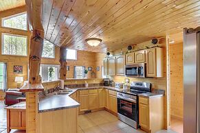 3 Mi to Marina: Cabin w/ Hot Tub in Byrdstown!