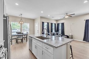 Chic Pet Friendly 3br Duplex In Amazing Location 3 Bedroom Duplex