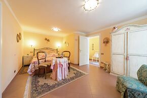 Villa in Tuscany With Pool Near Certaldo