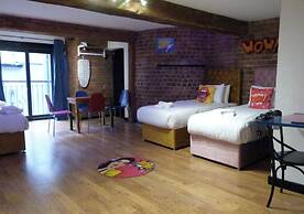 Rainford Gardens by UStay Aparthotels