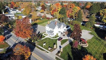 Lake Huron Lodge