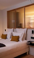 Hotel Tinah: Elegance and Comfort Near the Champs-elysees
