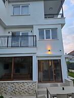 VILLA OLINDA 4 BED with huge garden