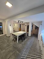 VILLA OLINDA 4 BED with huge garden