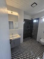 VILLA OLINDA 4 BED with huge garden