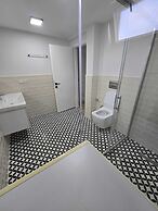 VILLA OLINDA 4 BED with huge garden