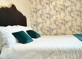 Britannia House Vintage B&B Cornwall
