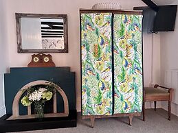 Britannia House Vintage B&B Cornwall