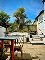 Britannia House Vintage B&B Cornwall