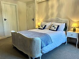 Britannia House Vintage B&B Cornwall