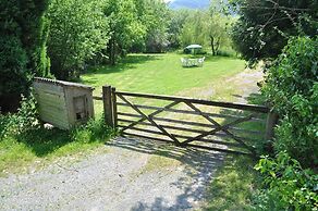 Sleep 4-5 Family Cottage - Petok, Parking,gameroom