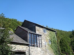 Sleep 4-5 Family Cottage - Petok, Parking,gameroom