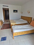 Golf Residence- Family Only