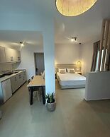 KYNTHIA seaview apartments