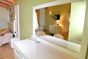 White City  Hotel & Restaurant