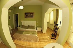 White City  Hotel & Restaurant