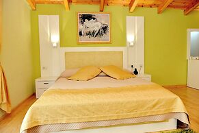 White City  Hotel & Restaurant