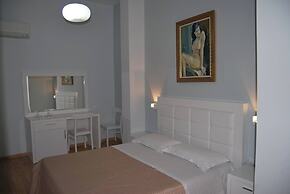 White City  Hotel & Restaurant