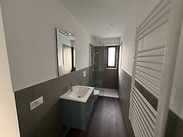Lugano Suite Modern Concept 4