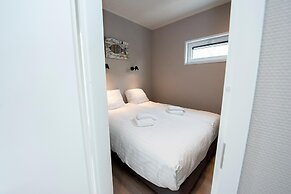 Houseboat in Sneek With Lake Views