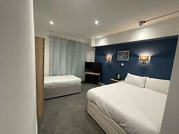 The Sneyd Arms Hotel