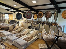 Peaceful Cottage in Sound Healing Retreat