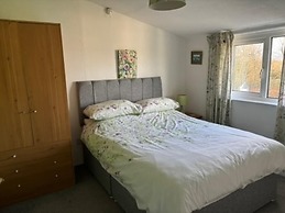 Peaceful Cottage in Sound Healing Retreat