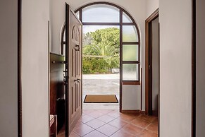 VFH The Castle Bay apartment and terrace