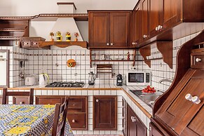 VFH The Castle Bay apartment and terrace