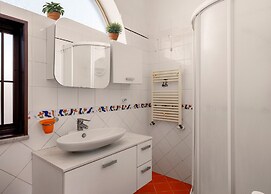 VFH The Castle Bay apartment and terrace