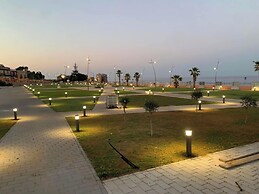 VFH The Castle Bay apartment and terrace