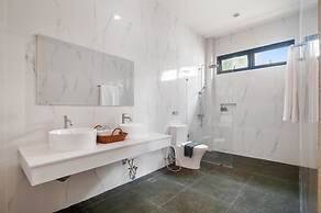 Bella Villa by RESAVA