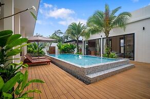 Bella Villa by RESAVA