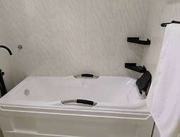 Spacious 3BR Apartment in Adentan With City Views