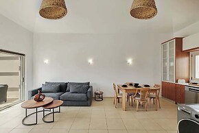 Cassiopeia 5 BR Villa on beach with pool